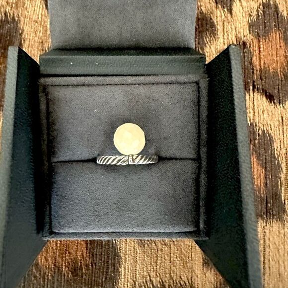 David Yurman White Agate➕925 Sterling Silver 8mm Charm Ring Sz 6 Great Con w/Box